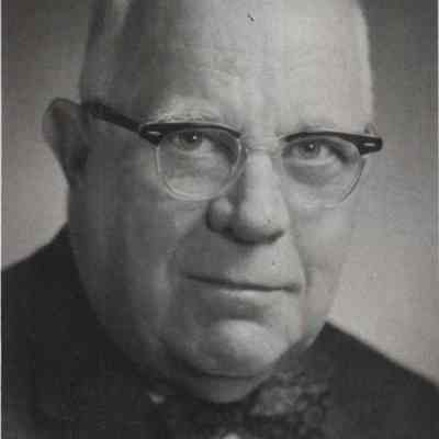A photo view of Philip S. Wilder.