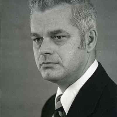 Royce Young Jr.