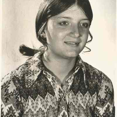 A B/W photograph of Donna Bernd