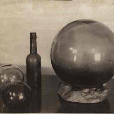 A photo view of items from the Mundo Collection. 2/5/1976.