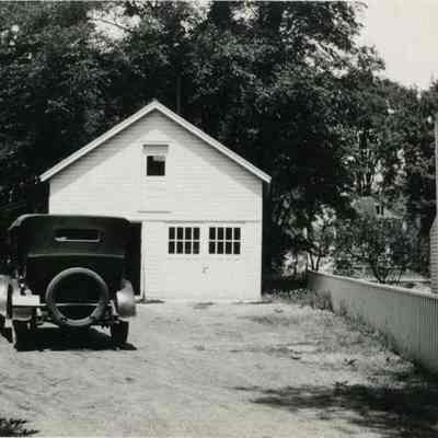 Garage at 10 Everett Street
