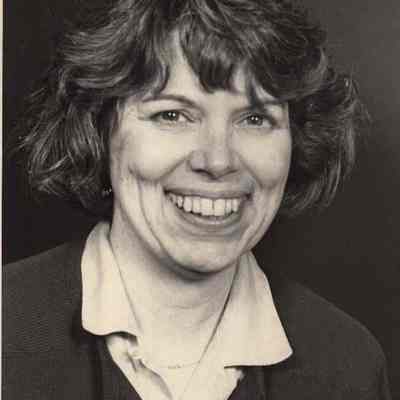 A photo view of Joan Saxe. 4/28/1989.