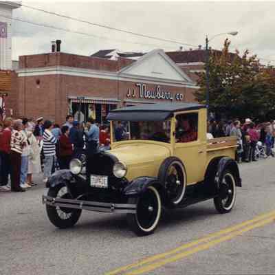 Brunswick's 250th anniversary parade