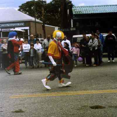 Clowns in Parade