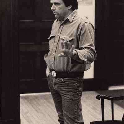 A photo view of Robert Temple.