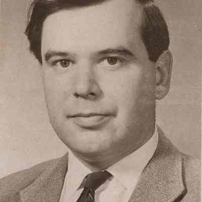 A photo view of Professor Roger Howell Jr.
