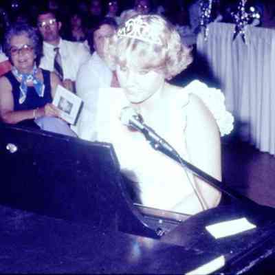 Unknown Contestant