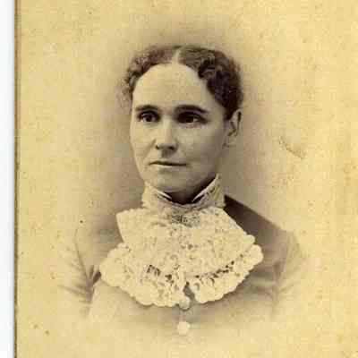 Elizabeth Lunt
