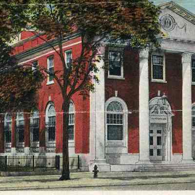 Bank on Maine Street