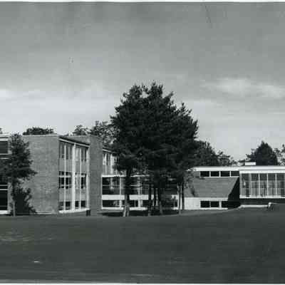 A photo of Brunswick Regional Memorial Hospital.