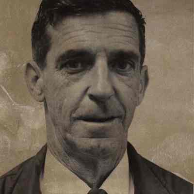 A photo view of John J. Hinds.