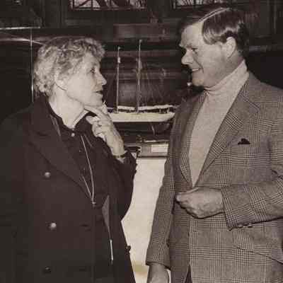 A photo view of Miriam MacMillan and Edmun B. Thornton. 11/10/1979.