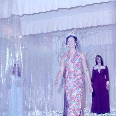 Unknown Teen Queen Contestant