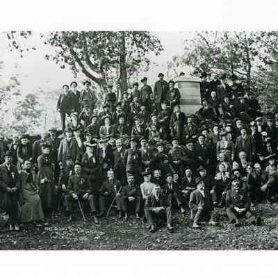 A group photo taken during a tour of Gettysburg. 10/12/1902.