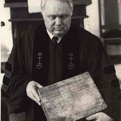 A photo view of Rev. Harold Tucker. 1/21/1991.
