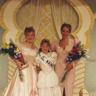 Rachel Ann Main with Michele Byras and Lisa Kelly.