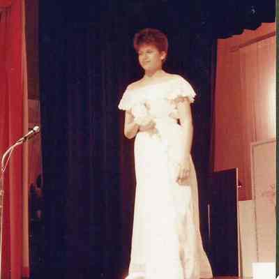 A color photograph of Teen Queen contestant #2 Elizabeth Wentworth.