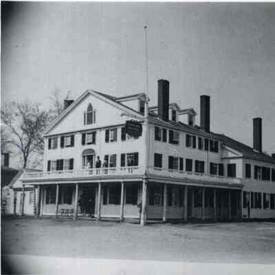 Tontine Hotel