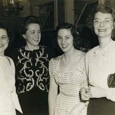 Unidentified people at the Chaisson and Martin wedding