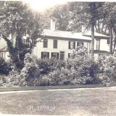 Garden of Narcissa Stone House