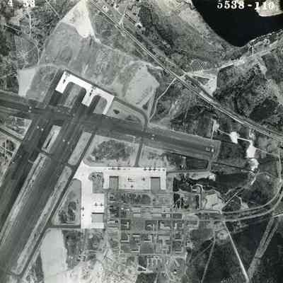An aerial view of the Old Bath Road. 5/4/1953.