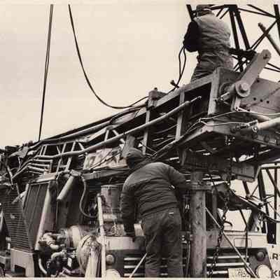 A photo view of Martin Baker and Ray Blackstone.