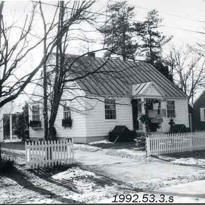 A photo of the house at 10 Hawthorne St.