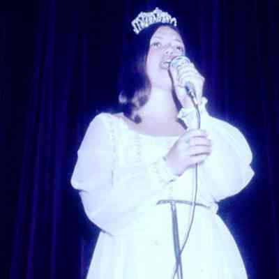 Unknown Teen Queen Contestant
