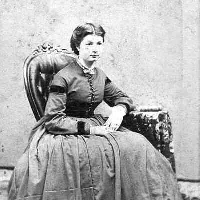 Laura Deering