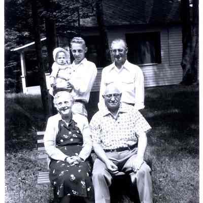 A photo of the Woodbury Family.