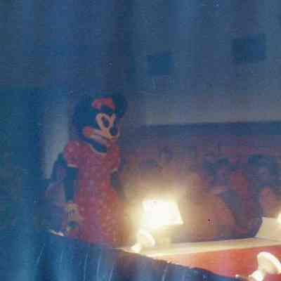 Mini Mouse making her way to the stage.