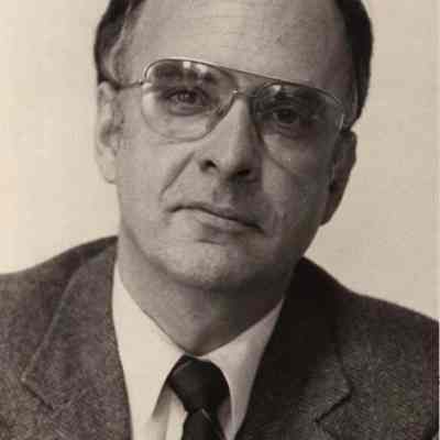 A photo view of Roger Steenland. 10/16/1986.