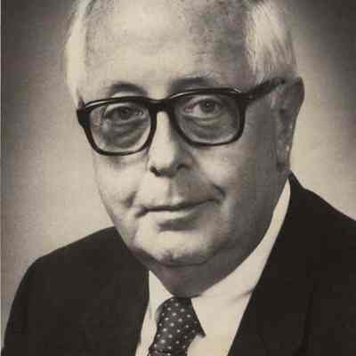 A photo view of Merton G. Henry. 5/22/1984