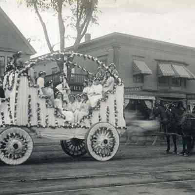Parade 1916
