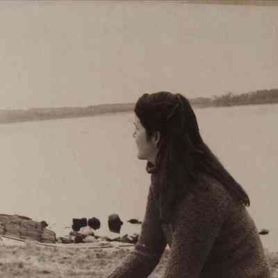 A photo view of Beth Dunlap.