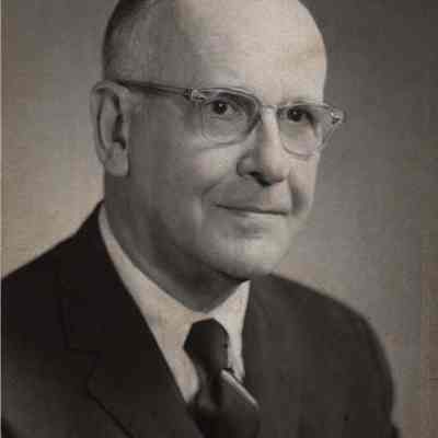 A photo view of Dr. Herbert R. Brown.