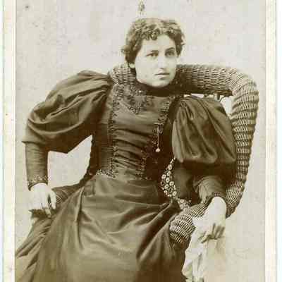 Unknown Woman