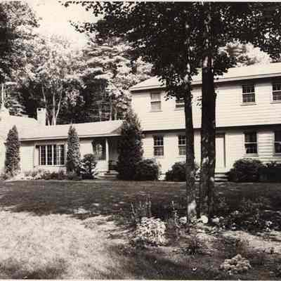 A photo view of a house. 9/21/1992.