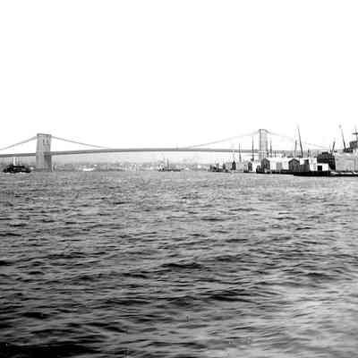 Brooklyn Bridge
