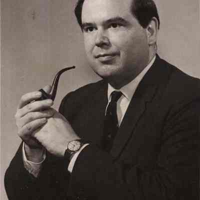 A photo view of Dr. Roger Howell Jr. 1/21/1977.