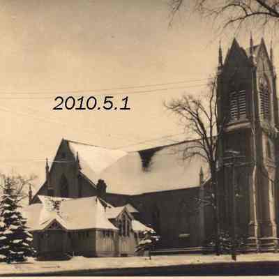 A picture postcard of the First Parish Church.