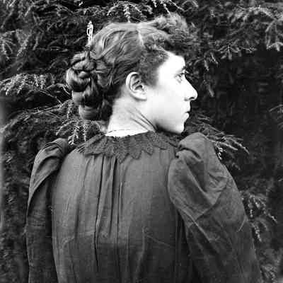 Profile of an Unknown Woman