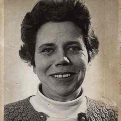 A photo view of Mrs. Judith Warren. 10/16/1972.