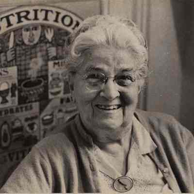 A photo view of Dr. Winifred Curtis. 7/1/1975.