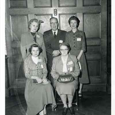 4 women, 1 man - Cancer Society at Moulton Union