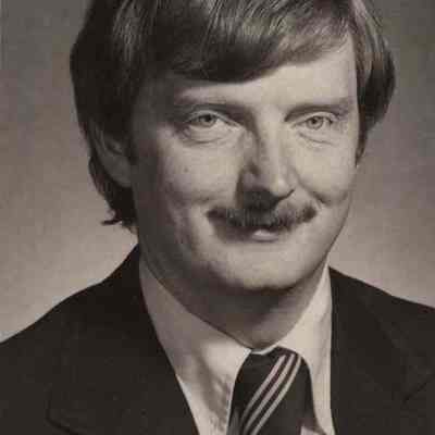 A photo view of David Huntington.