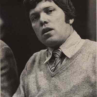 A photo view of Tom Thompson.