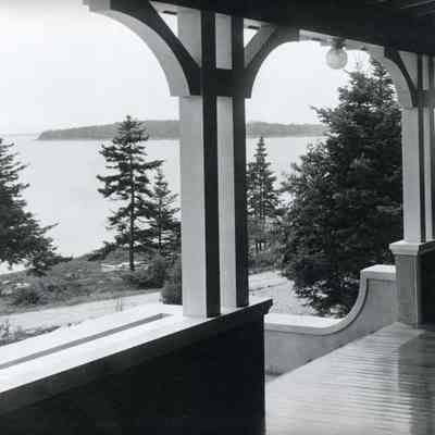 Mere Point Cottage Porch