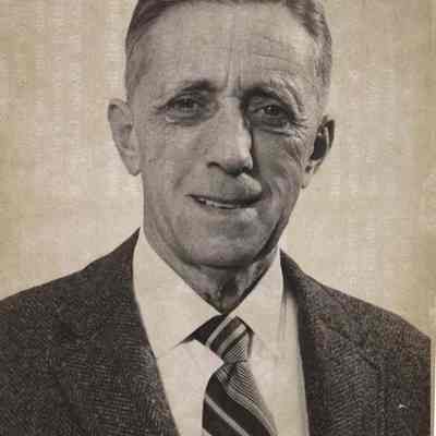 A photo view of Arthur E. Svendsen.