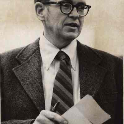 A photo view of Campbell B. Niven. 4/1975.